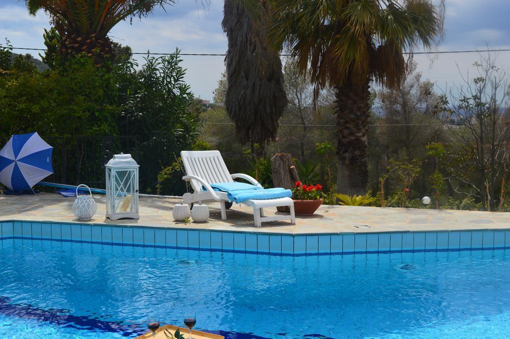 Villa Suites Lagonisi Luxury エクステリア 写真